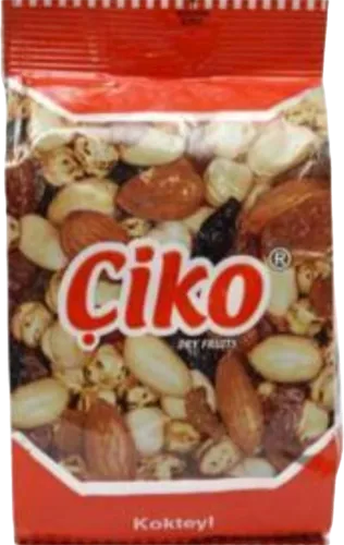 Mix of nuts and dried fruits
