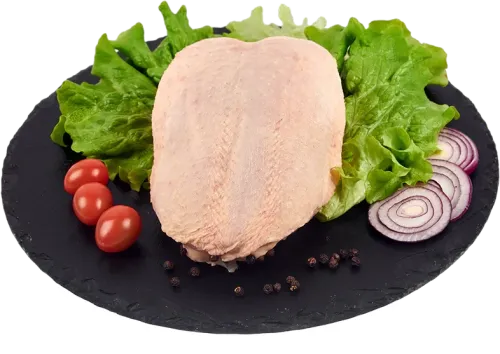 Свежая грудка индейки с костью