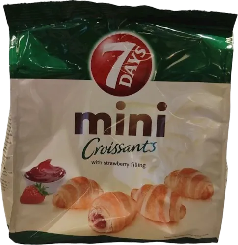  Mini Croissant with Strawberry